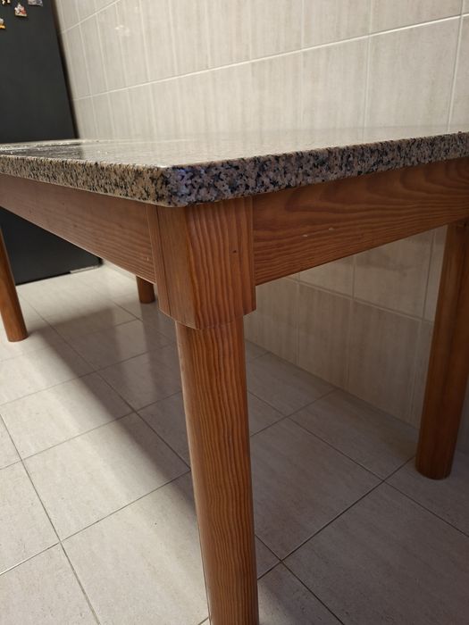 Mesa de cozinnha
