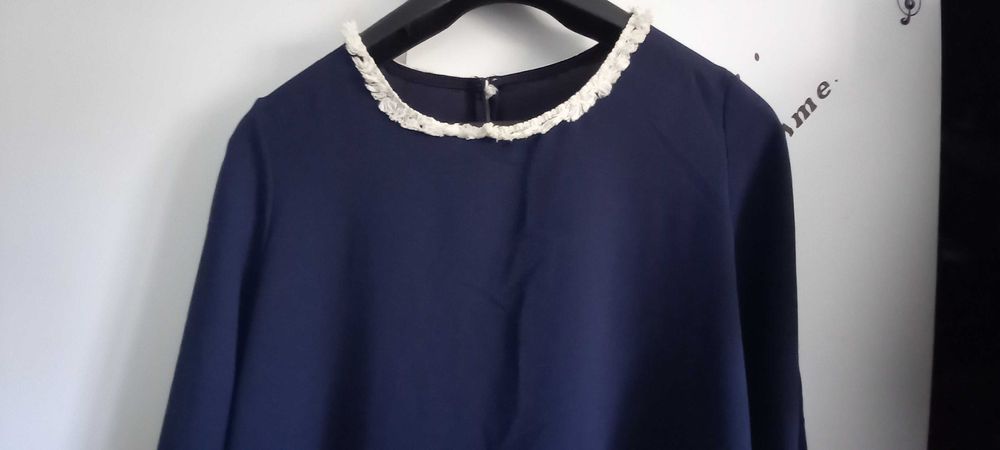 Blusa assimétrica,  azul marinho, M - Local