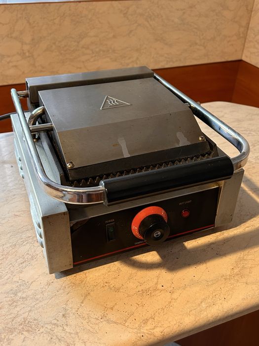Grill elektryczny kontaktowy ryflowany Gastro Prima-Tech – USZKODZONY / Na części