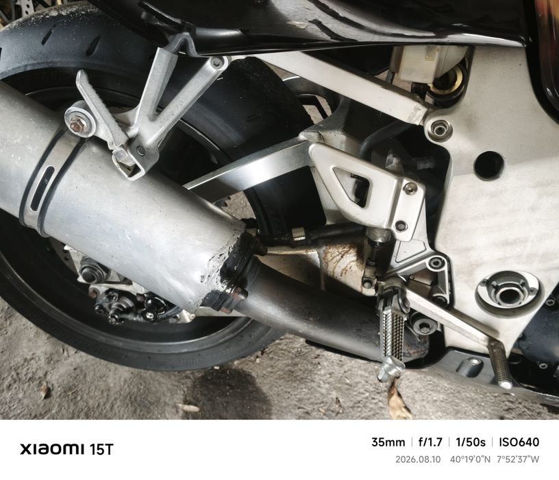 Suzuki GSXR 750 SRAD 1999 injeção