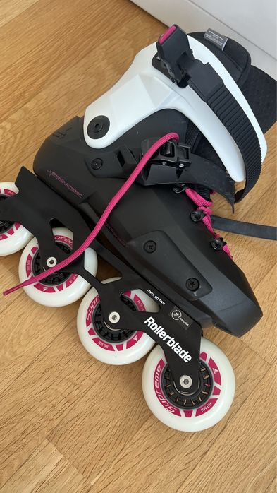 Продам ролики Rollerblade Twister Edge W 2022