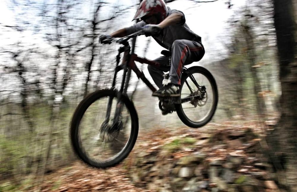 Vendo bicicleta downhill