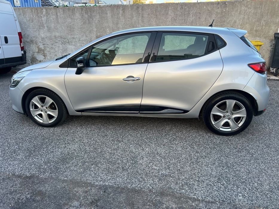 Clio super economico