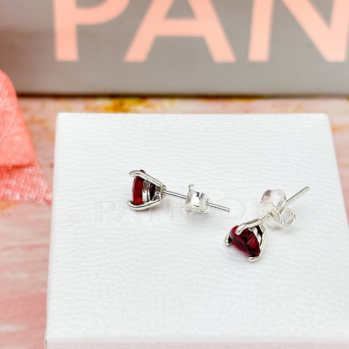 Сережки Pandora «Червоне серце»