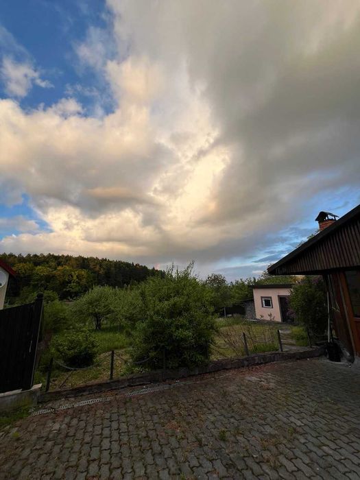 Продаж житлового будинку з ділянкою 29сот. у дуже мальовничому місці