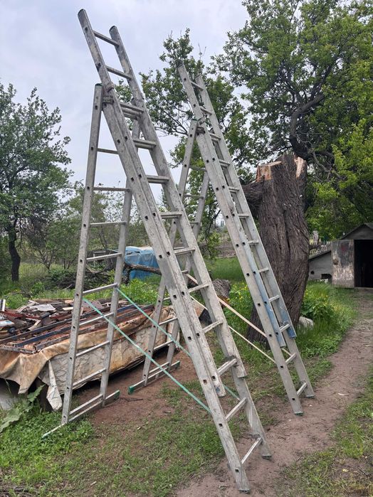 Лестницы трехсекционные, подмостья, в аренду, на прокат.