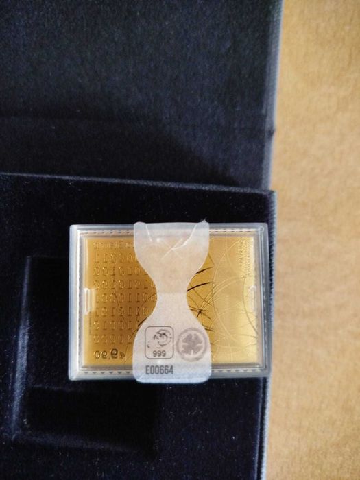 CRYPTOSTAMP Selo CTT em Ouro c/estojo