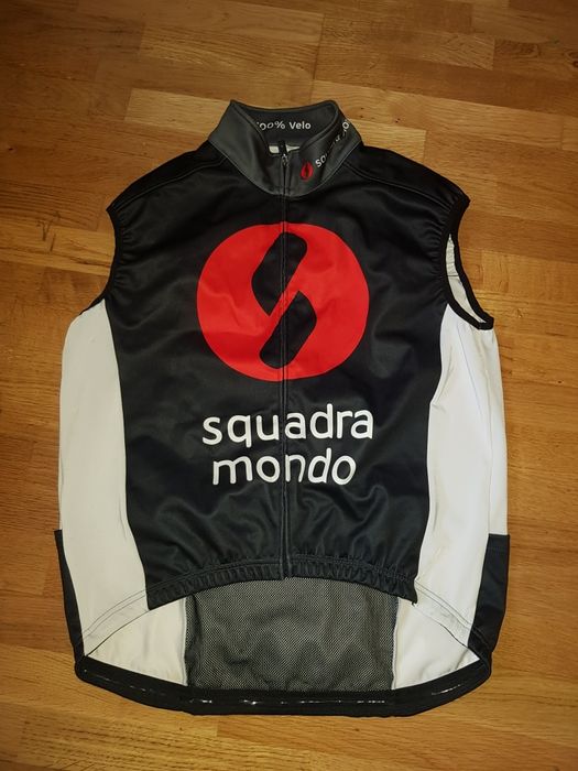 джерсі Squadra mondo L
Розмір M (Заміри: Ширина між підмишкам
