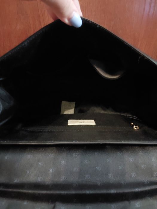 Mala clássica preta