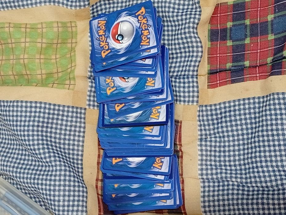 Conjunto de cartas Pokémon