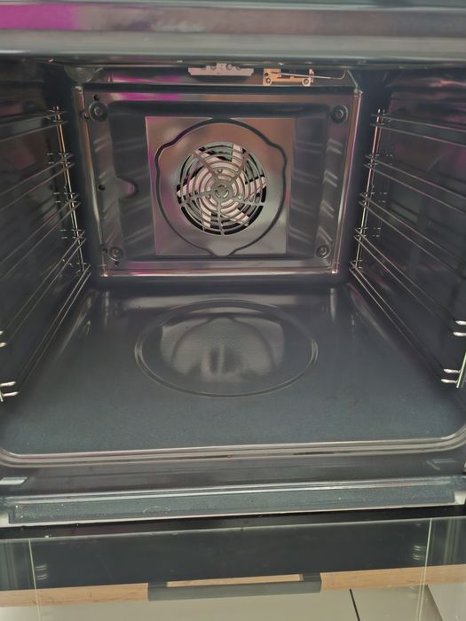 Piekarnik electrolux praktycznie nowy