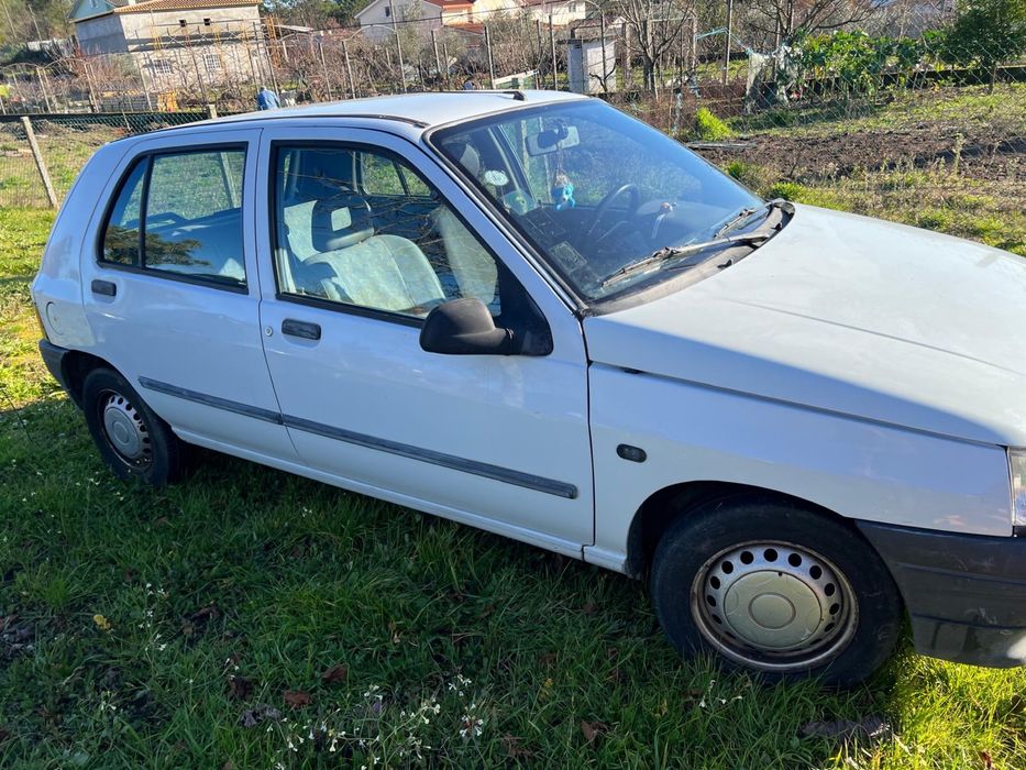 Renault Clio I – Económico e Fiável | Pronto a Circular