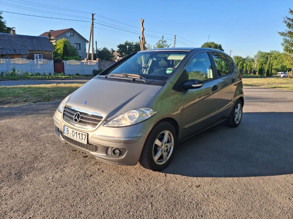 Mercedes-Benz A-class  A180