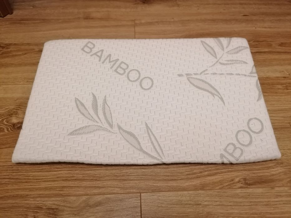 Poduszka klin do łóżeczka Bamboo