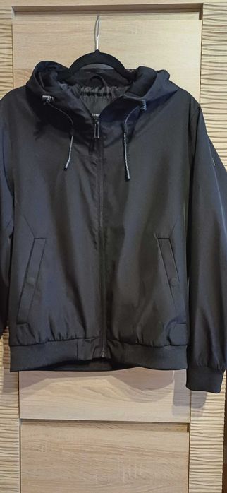 Kurtka na jesień wiatrówka Reserverd S