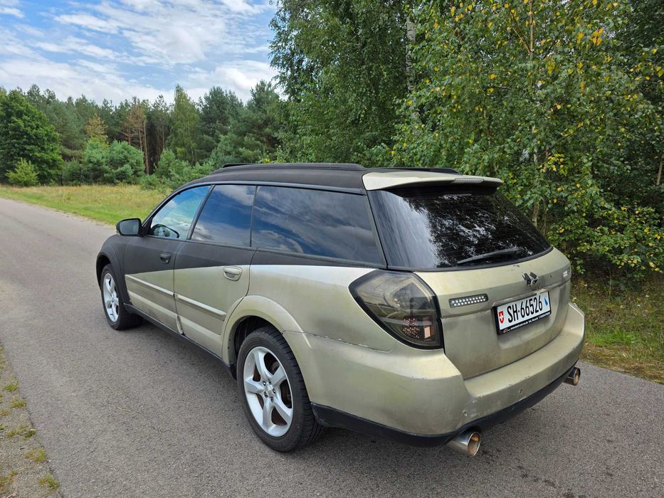Subaru Outback 3.0 H6 245KM
