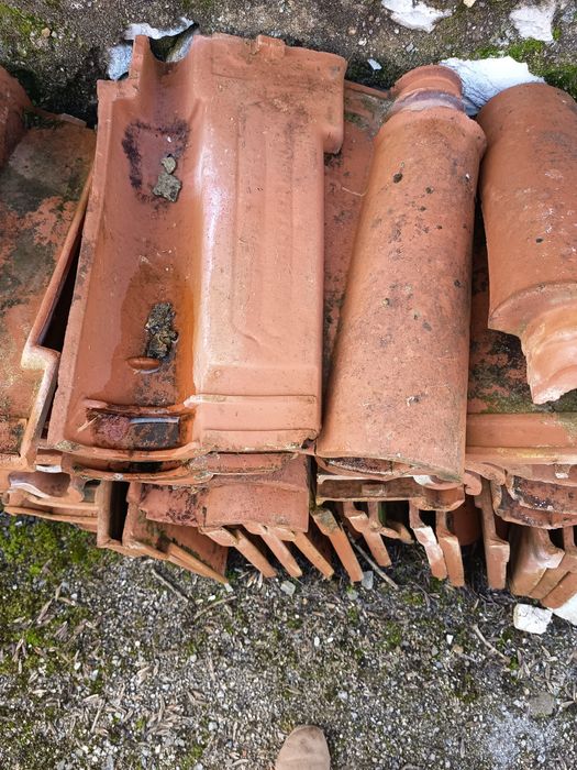 Telha lusa para construção civil. Ripado 37