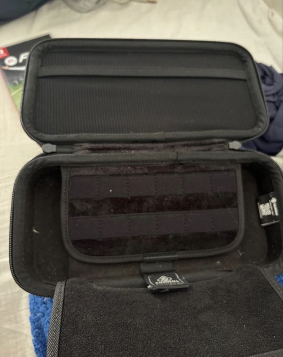 Nintendo Switch+FC25+Bolsa