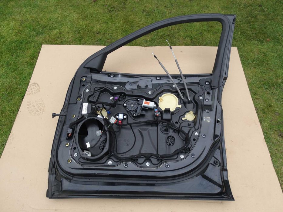 drzwi prawy przód przednie prawe jeep cherokee v kl 13-23 pxr czarne