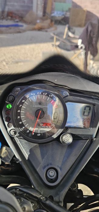 Suzuki gsxr1000 k8
