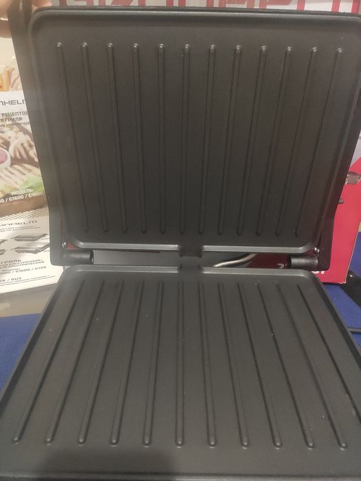 Електрогриль Grunhelm G2200