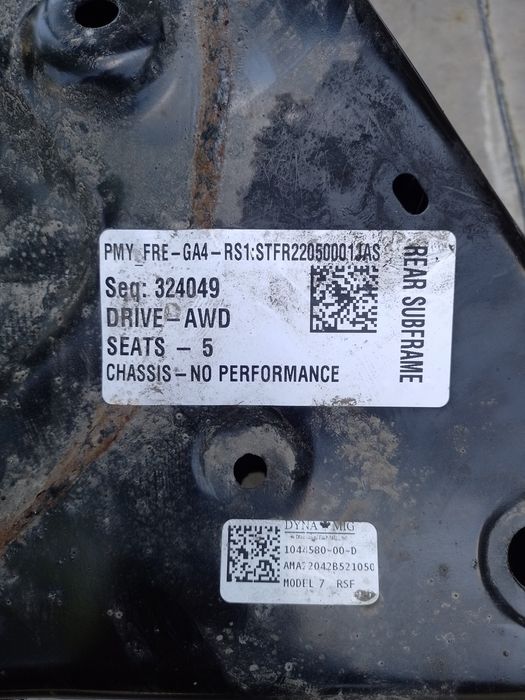 Підрамник задній Tesla Model Y 1044580-00-D