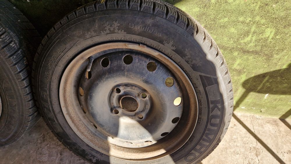 Зимняя резина на дисках 185/65/15 Chevrolet Lacetti