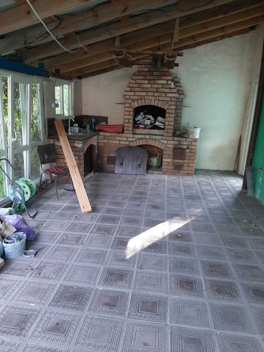 Сдам 2-3й этажи в доме в Соловьиной роще возле воды. Без мебели