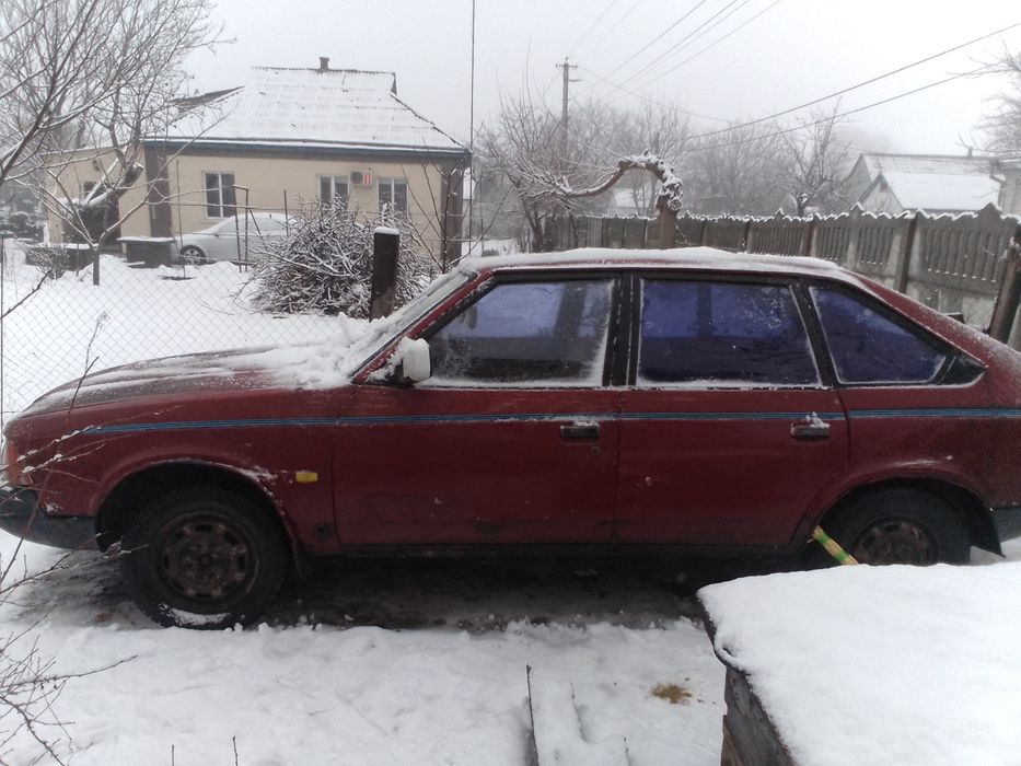 Продам Москвич 2141 из двигателем Ваз 2103