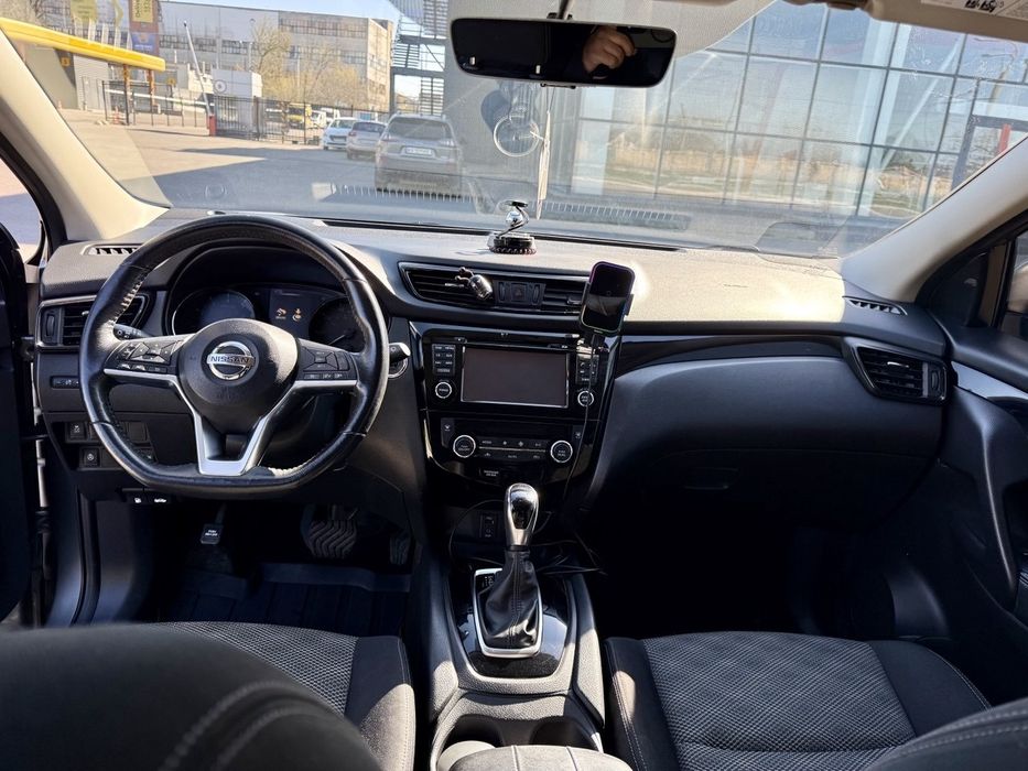 Продам Nissan Rogue Sport