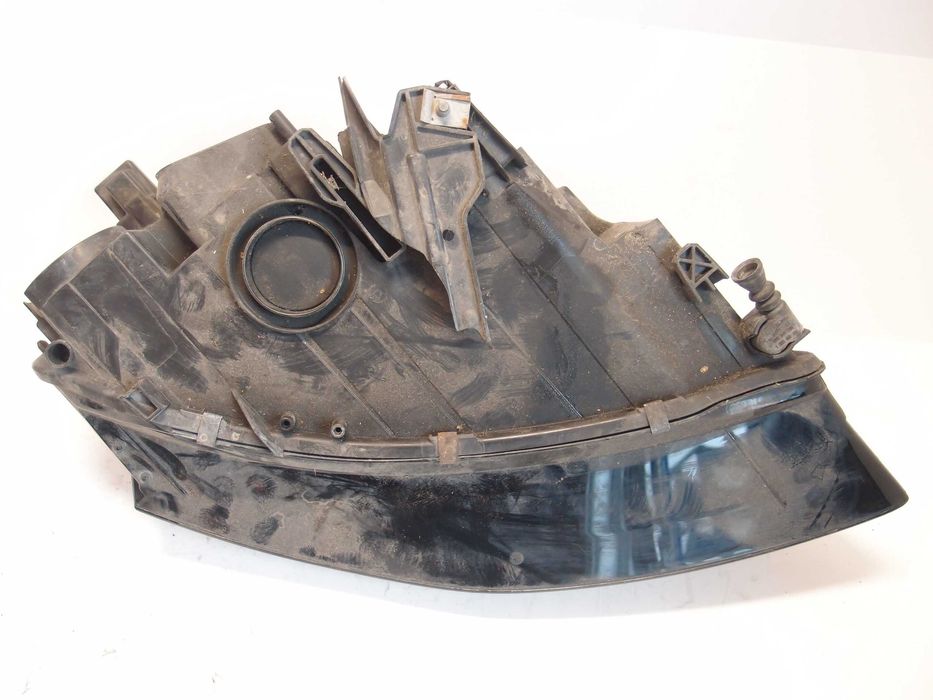 Reflektory lewy Audi A4 B8 2008r.
