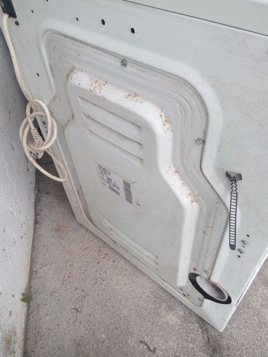 Máquinas de secar roupa usadas