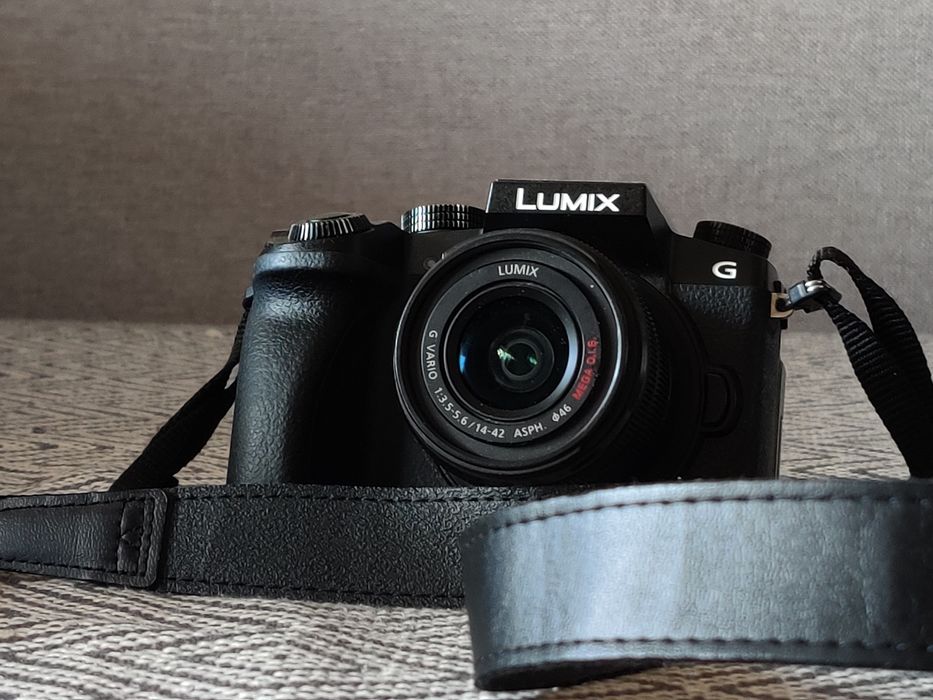 Panasonic Lumix DMC-G7 (Тільки електронний затвор)