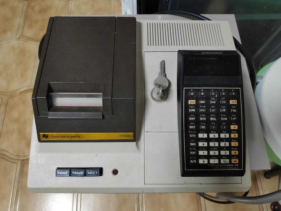 Texas Instruments Ti 59 + PC-100B Printer Cradle (1978)