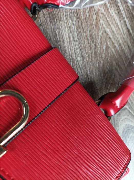 Torebka kuferek i na ramię sexi zerwona z klodka