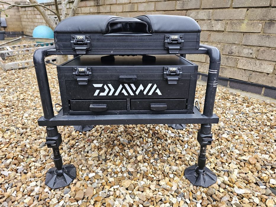 Siedzisko - kosz wędkarski DAIWA D50SB
