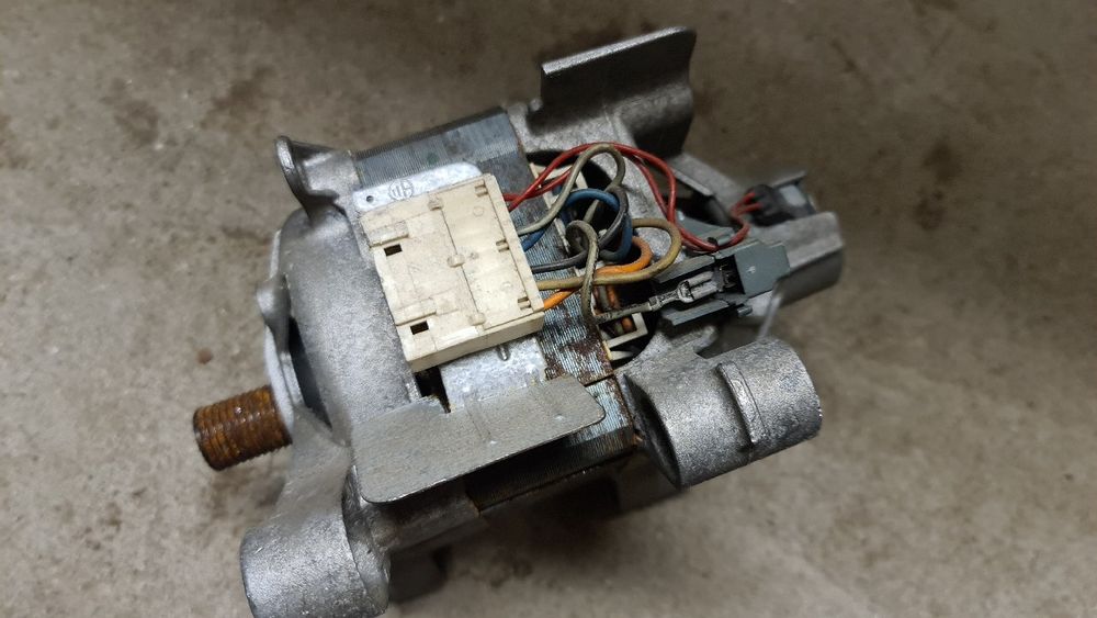 Silnik pralki Whirlpool Polar C.E.SET. MCA 45/64 230V 350W