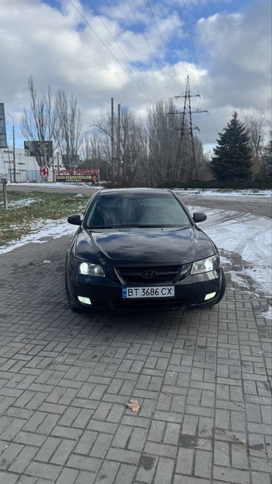 Hyundai sonata в гарному      стані