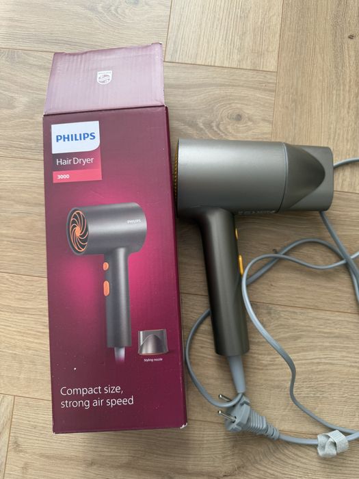 Фен Philips BHD321/00 серії 3000