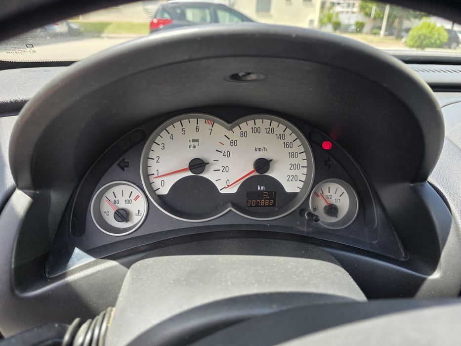 Opel Corsa C Sport 1.2 | Motor Refeito | Teto de Abrir | IPO em Dia
