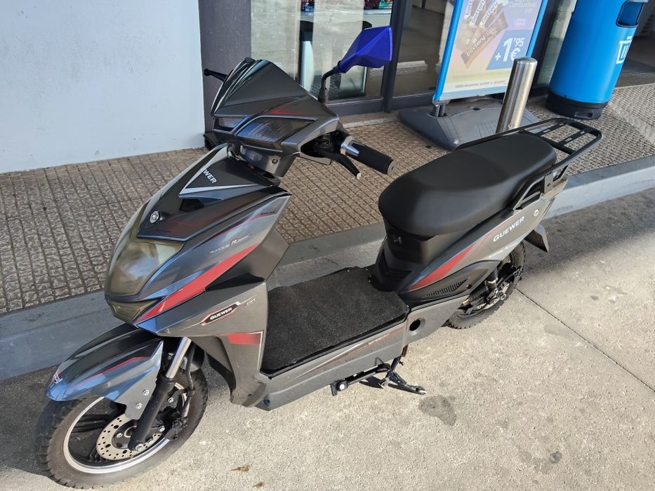 Scooter elétrica