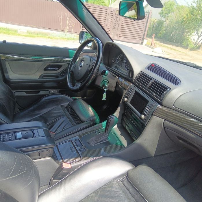 BMW series 7 e38