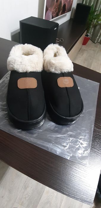 Тапочки дуже теплі.