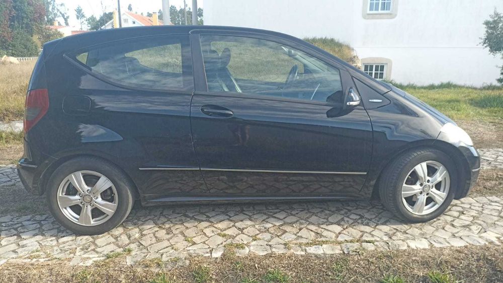 MERCEDES BENZ - A 160 CDI - Avantgarde – Blue Efficiency - Coupé NACIONAL