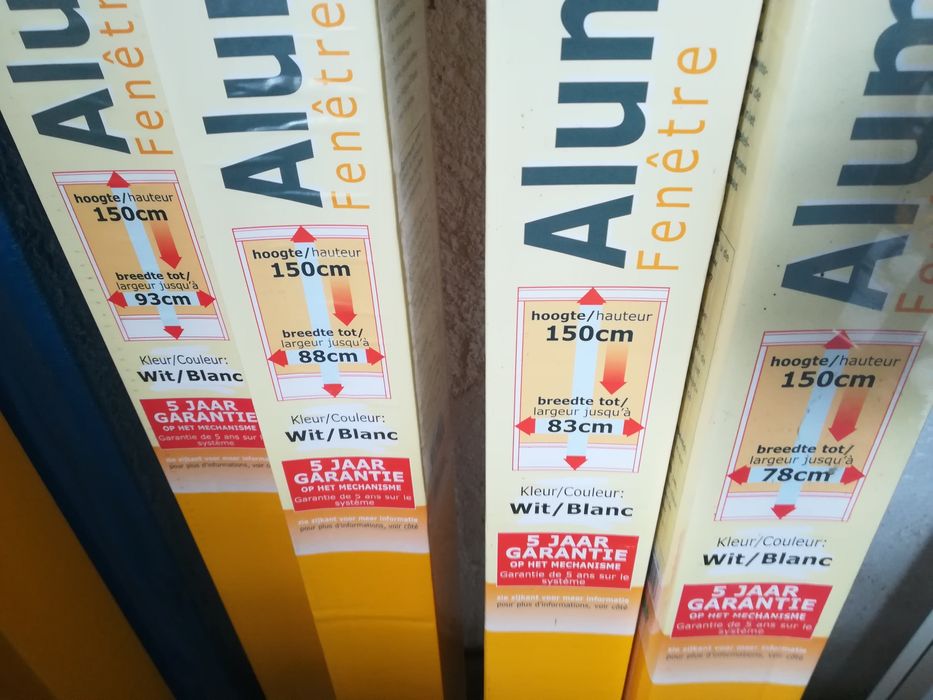 Portas , janelas , fitas  , mosqueteiros