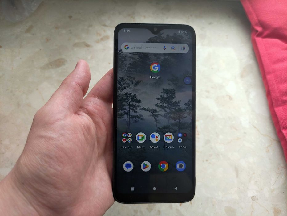 Nokia c12 smartphone