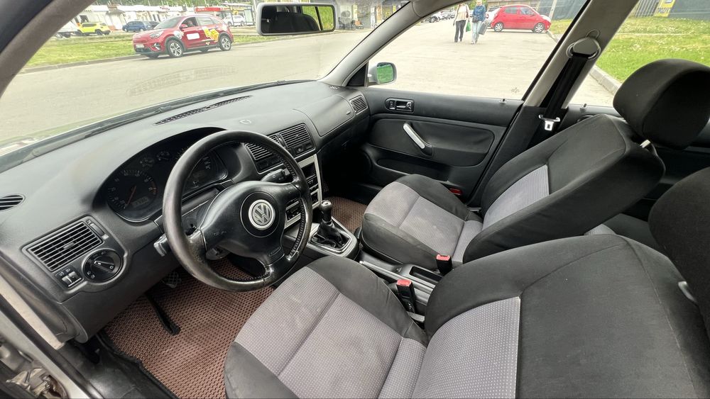 Volkswagen Golf 4 1.6 2003р