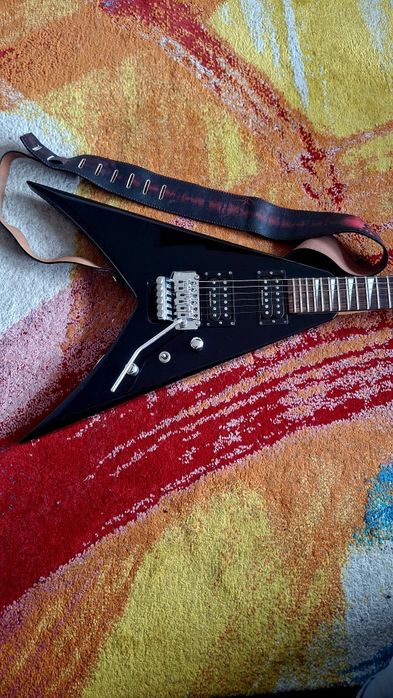 Jackson KVX10 King V c/ Floyd Rose