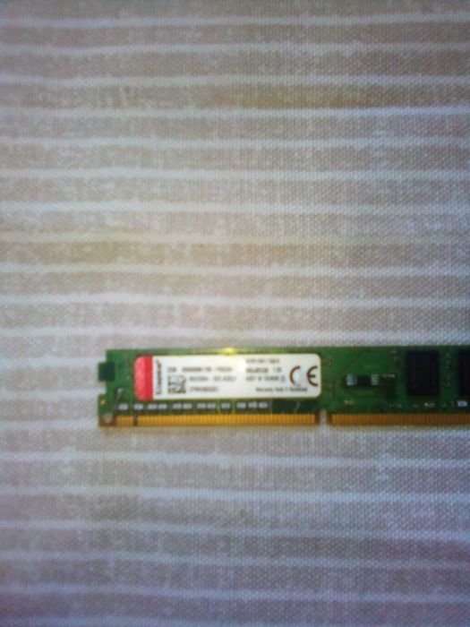 Memória RAM Kingston 4GB DDR3 1600Mhz - PC3-12800 - KVR16N11S8/4