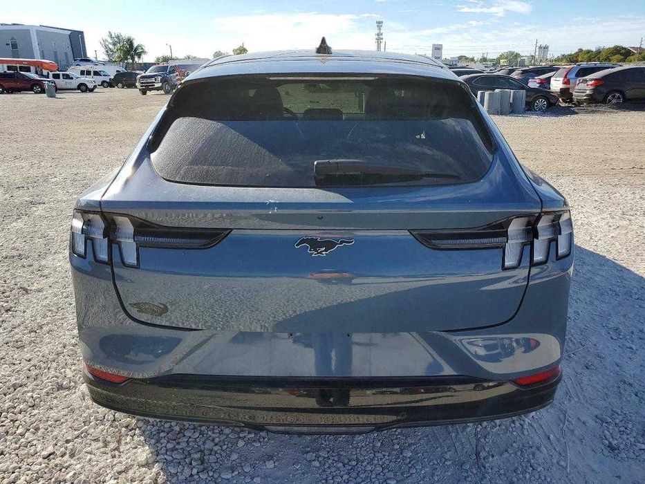 Розбірка кузовних деталей Ford Mustang Mach-E